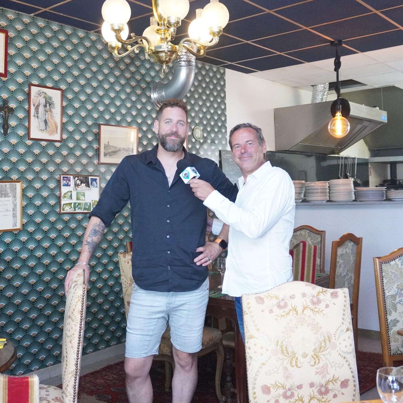 Sébastien Dematraz nous présente son restaurant La Gloutonne à travers sa décoration, ses spécialités et ses animations episode artwork