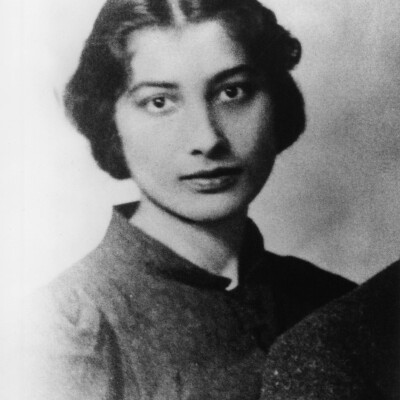 S2_EP12 [PARTIE 1] "Les chemins de la Résistance" - Le journal de Noor Inayat Khan cover