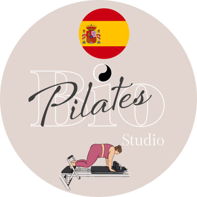 🇪🇸 Reformer — Estiramiento de los aductores: un ejercicio de Stott Pilates y de Joseph Pilates cover