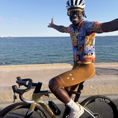 Episode 2 : Les codes de la mode à travers l'univers du vélo avec William d'Erneville cover