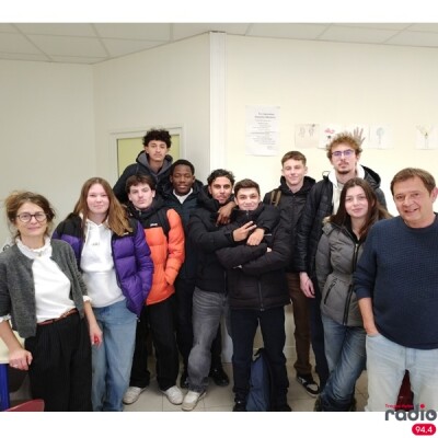 MICRO CRAVATE ET SAC À DOS - Les rythmes et les cadences de la vie moderne cover