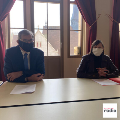 REPORTAGE - Parcours Emploi Compétences cover