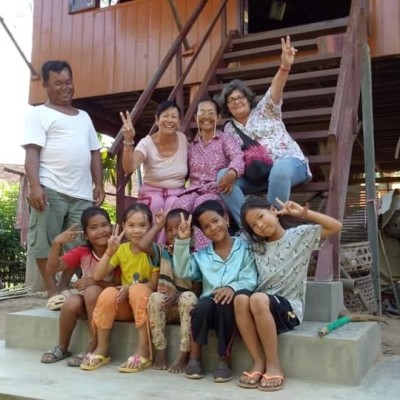 Laurence est expat au Cambodge depuis 7 ans - 16 04 2021 - StereoChic Radio cover