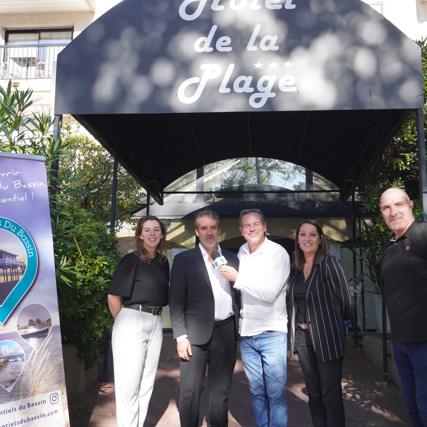 Sébastien Bize, Hôtel de la Plage et le photographe Frédéric Lamothe expriment leurs ressentis après l'accueil des Perles du Bassin episode artwork