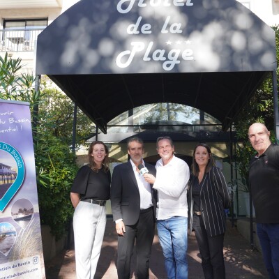 Sébastien Bize, Hôtel de la Plage et le photographe Frédéric Lamothe expriment leurs ressentis après l'accueil des Perles du Bassin cover
