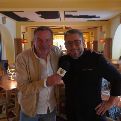 Le Chef étoilé Stéphane Carrade nous exprime sa fierté d'être le Parrain du guide des Essentiels du Bassin et il évoque ses actualités cover