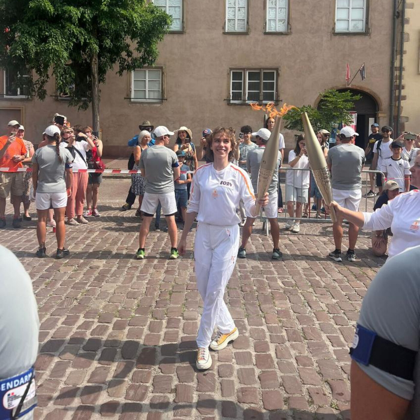 Alsace : La Flamme Olympique fait son tour d’honneur - Teodora Tilica, porteuse de la flamme episode artwork