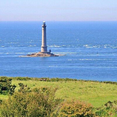 Lumière sur le phare de Goury, dans le Cotentin ! cover