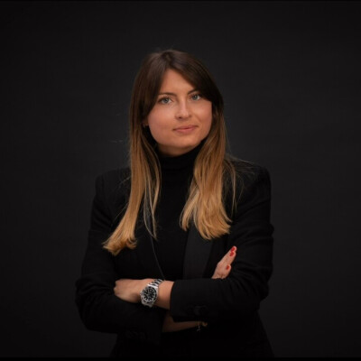 #79 On Time Consulting : l'art et la manière de coacher les plus grandes marques horlogères. Paola Lena est sur DM&V. cover