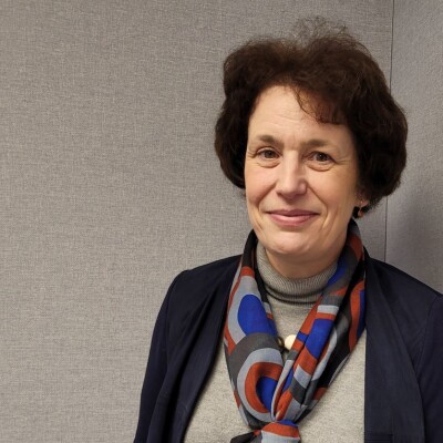 Plongez dans la musique et les instruments anciens avec Anne Emmanuelle Ceulemans cover