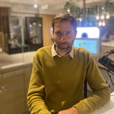 Podcast - Serge Vanmol - Into the Caves - Grotte de Han - www.dinedit.events cover