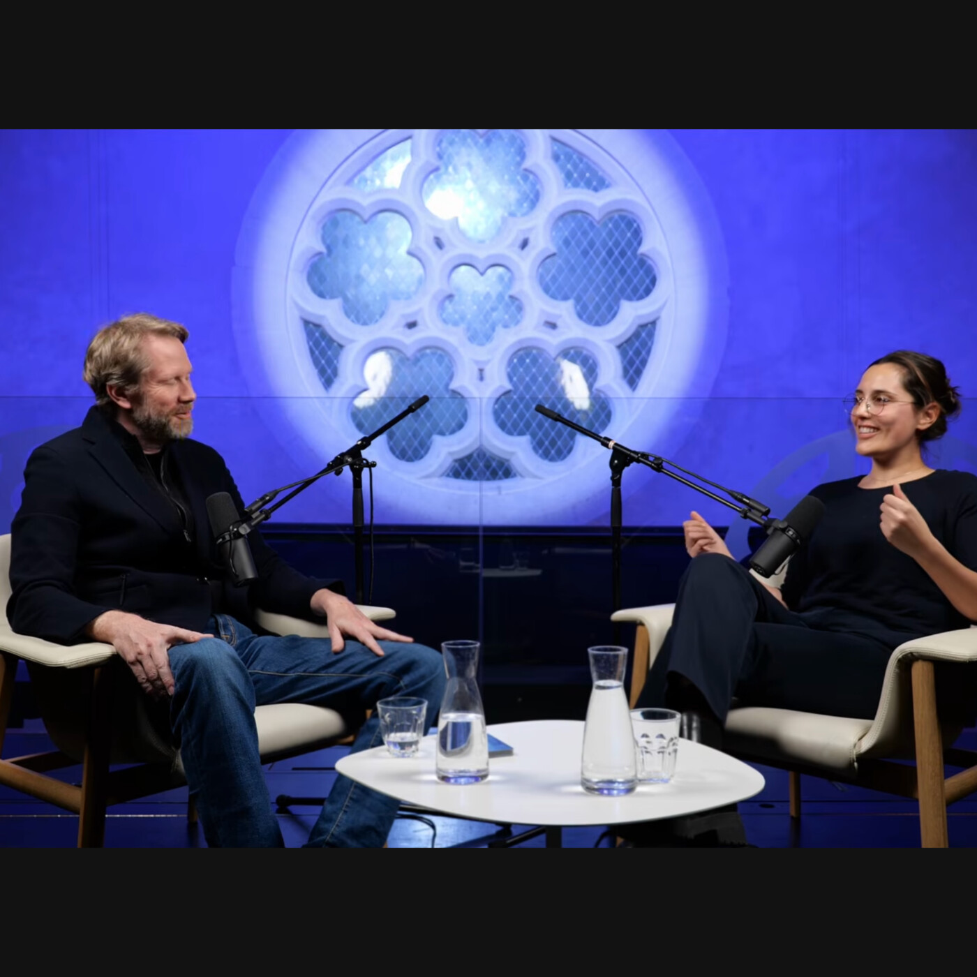 Quel avenir pour le système monétaire ? avec Maud Caillaux et Éric Larchevêque episode artwork