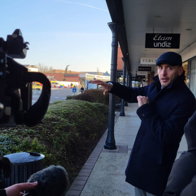 L'INFO DU JOUR - Mc Arthur Glen voit en grand cover