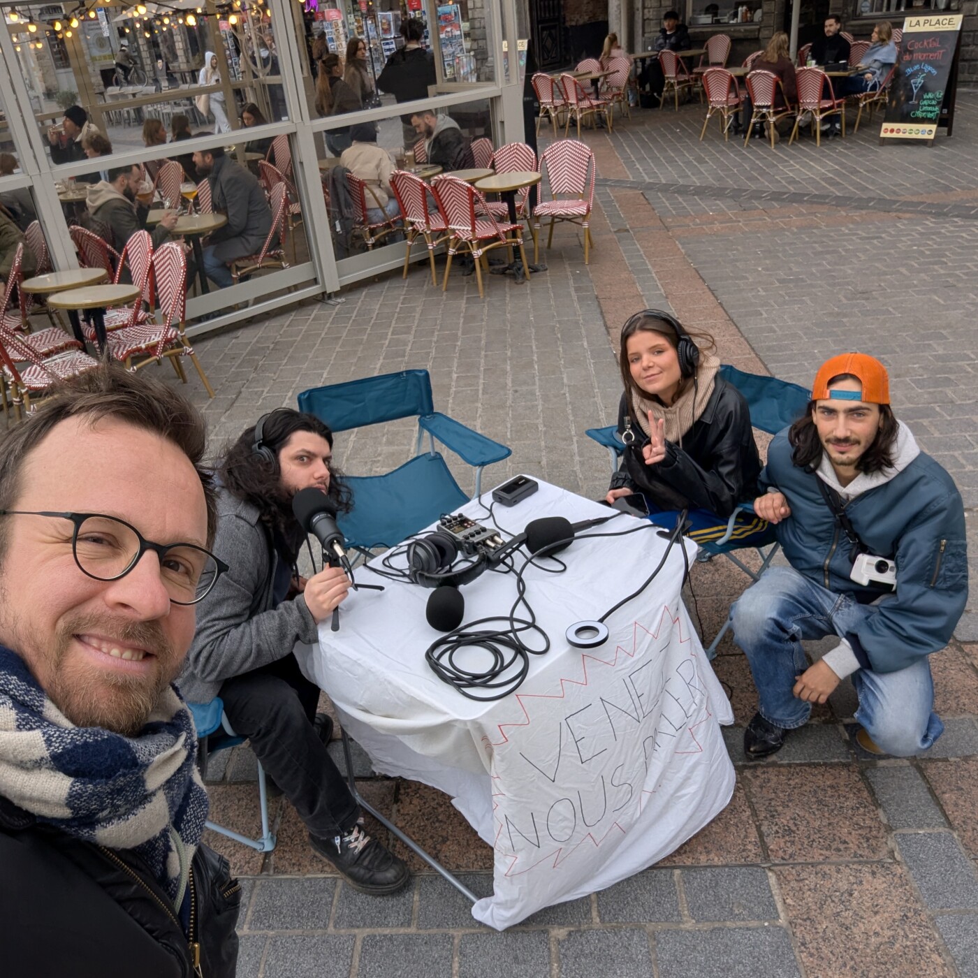 Grand' Place : Maxence & Raphaël aiment la photo, les jeux de société et les gros malaises episode artwork