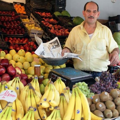 La banane, le Régime Algérien et la bagarre avec le Panama/l’Equateur à cause du Sahara Occidental cover