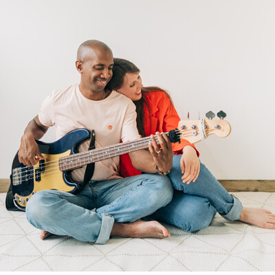 VIP Adine et Bri: Pour que ça vive ! cover