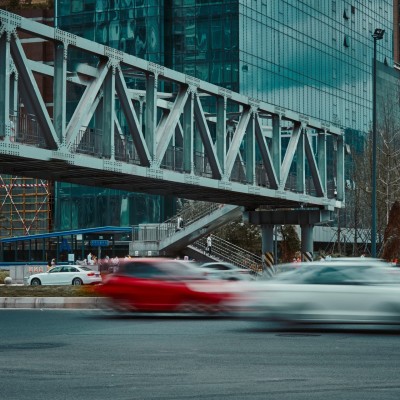 La voiture à pédale arrive dans nos villes ! cover
