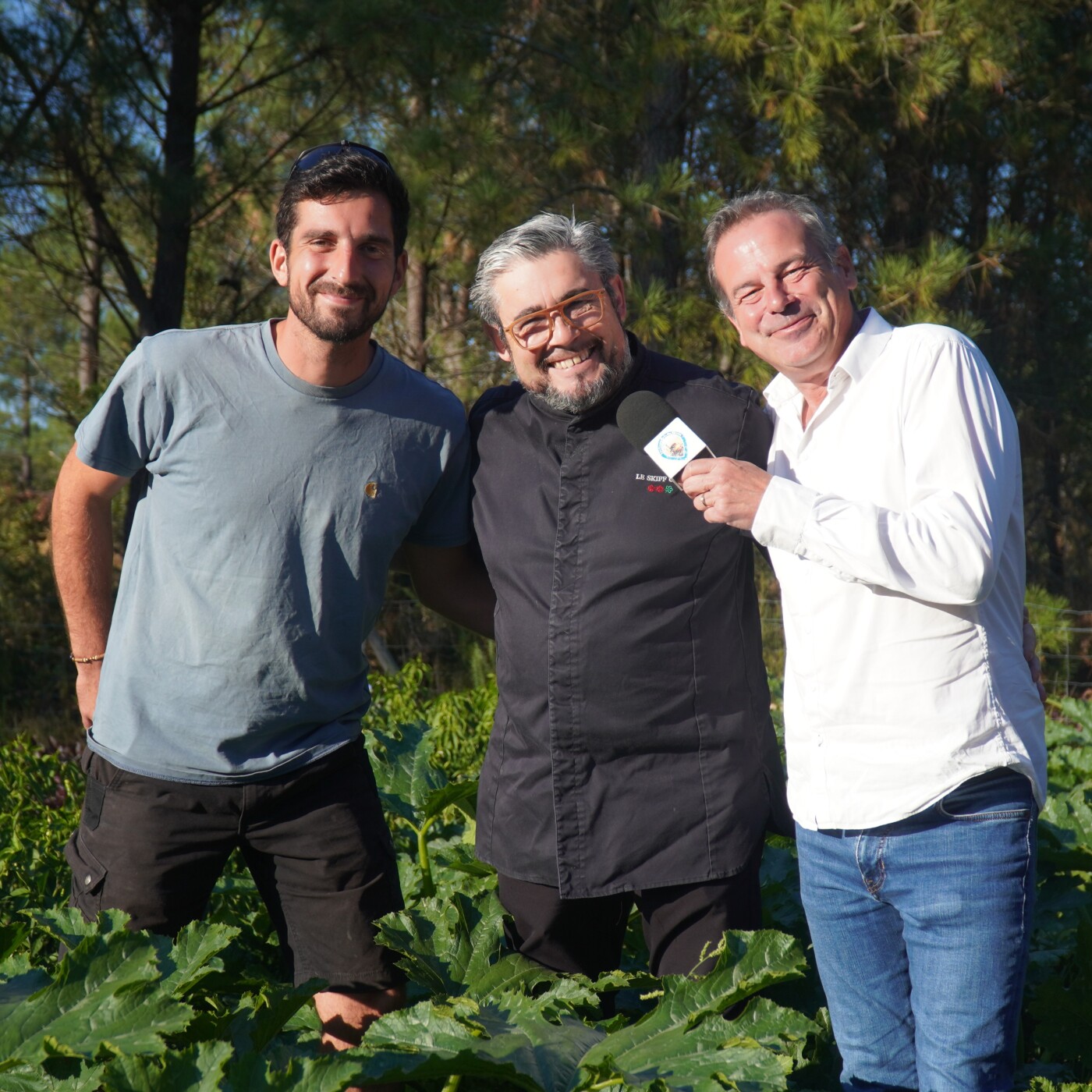 Depuis la Pépinière La Verdure à Cazaux, Stéphane Carrade et Tanguy nous livrent leurs impressions et le Chef évoque ses actualités à venir