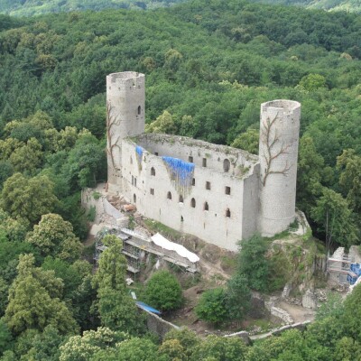 Découvrez le Château d'Andlau, son histoire et les randonnées à faire autour ! cover