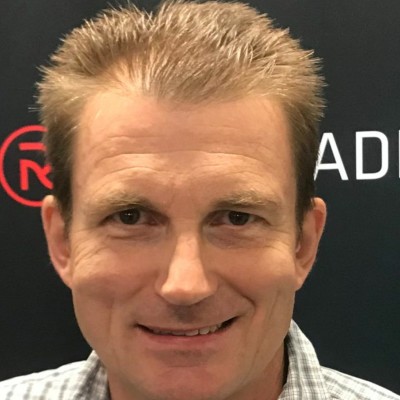 «Les électrons libres ou un tour de France en voiture électrique», une chronique de Steve Tanner cover