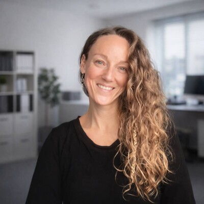 20. Désidentification et retour à l'Être : marcher librement au-delà des rôles avec Kate Key Lambert cover