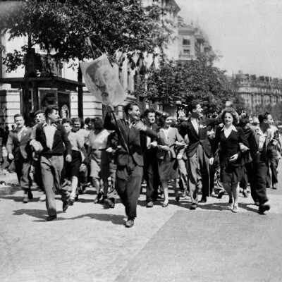 La date historique du 8 mai 1945 expliquée ! cover