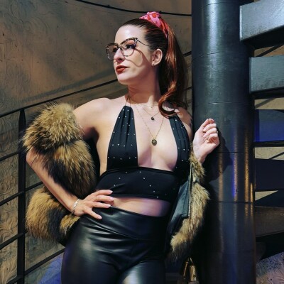 Rencontre avec Foxy. Au-delà des clichés, le chemin qui l’a menée dans l'industrie du X cover