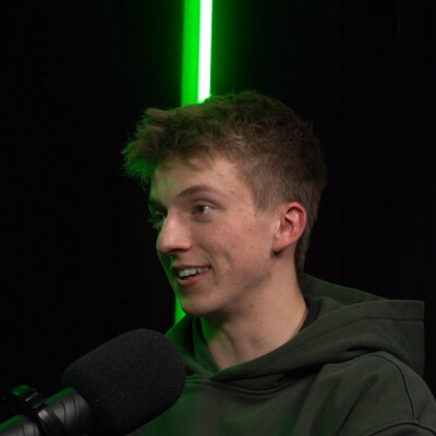 #25 - 100 000$ en bourse à 18 ans, le jeune le plus riche au Québec? Avec Zakary Delrieu, investisseur boursier et entrepreneur cover