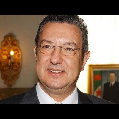 L’ancien patron de la Banque d’Algérie et sa maman de 95 ans mise à la rue : honte à vous ! cover