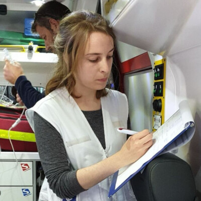 Portrait de l'une des "Femmes de l'autoroute" : Asceline ! cover