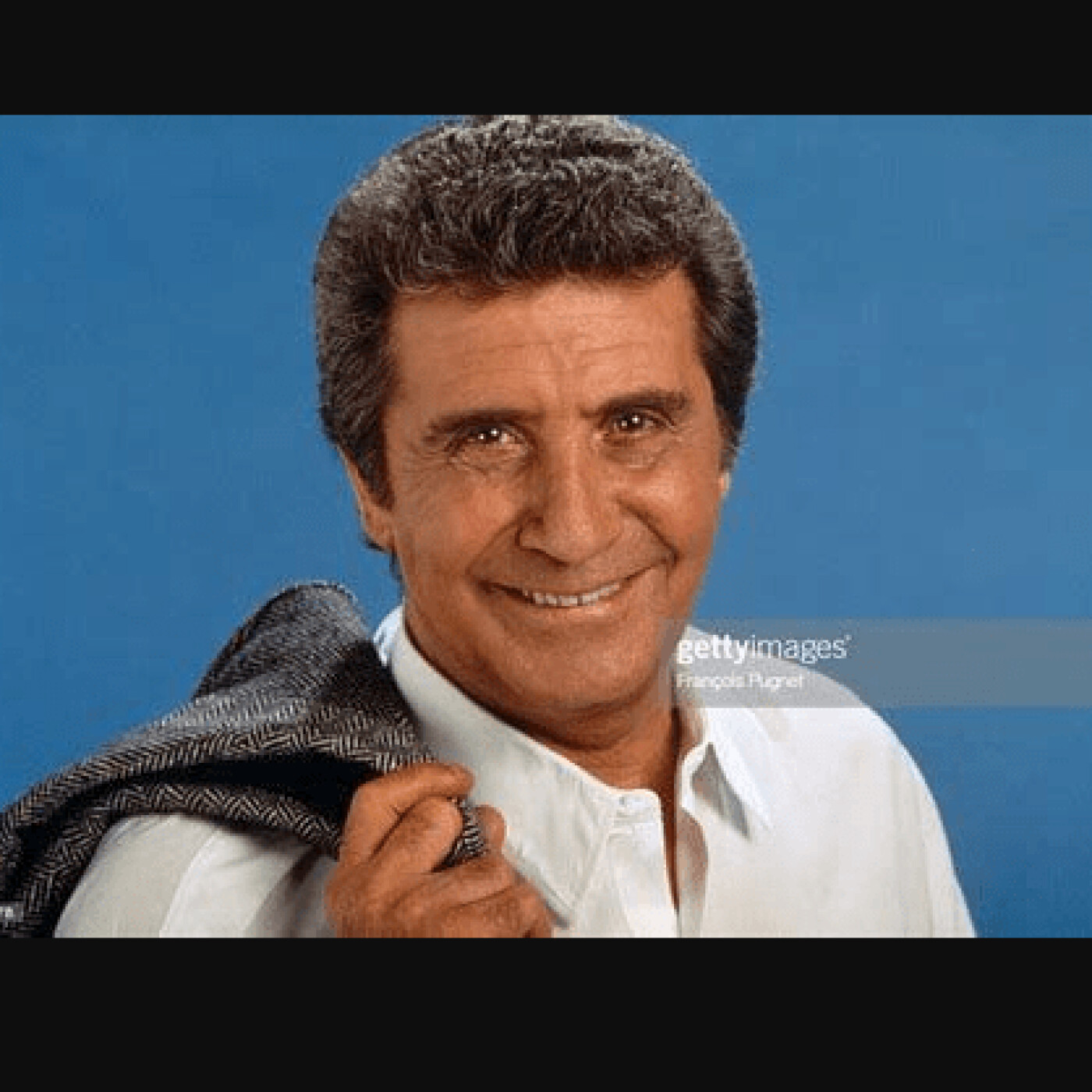 Les étoiles du Music Hall spécial Gilbert Bécaud episode artwork