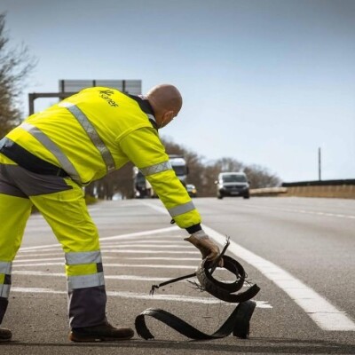 Assurance auto : que faire après avoir heurté un objet sur l'autoroute ? cover