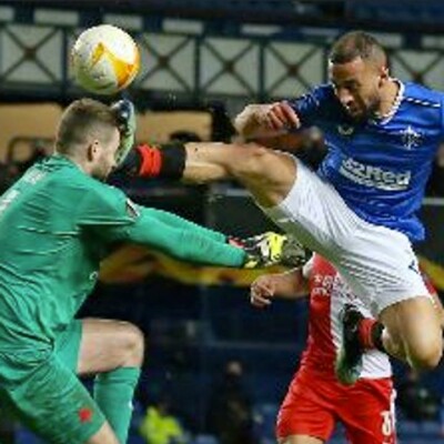 Les valeurs du sport, entre mort au Qatar et femmes qui sont des chiennes cover