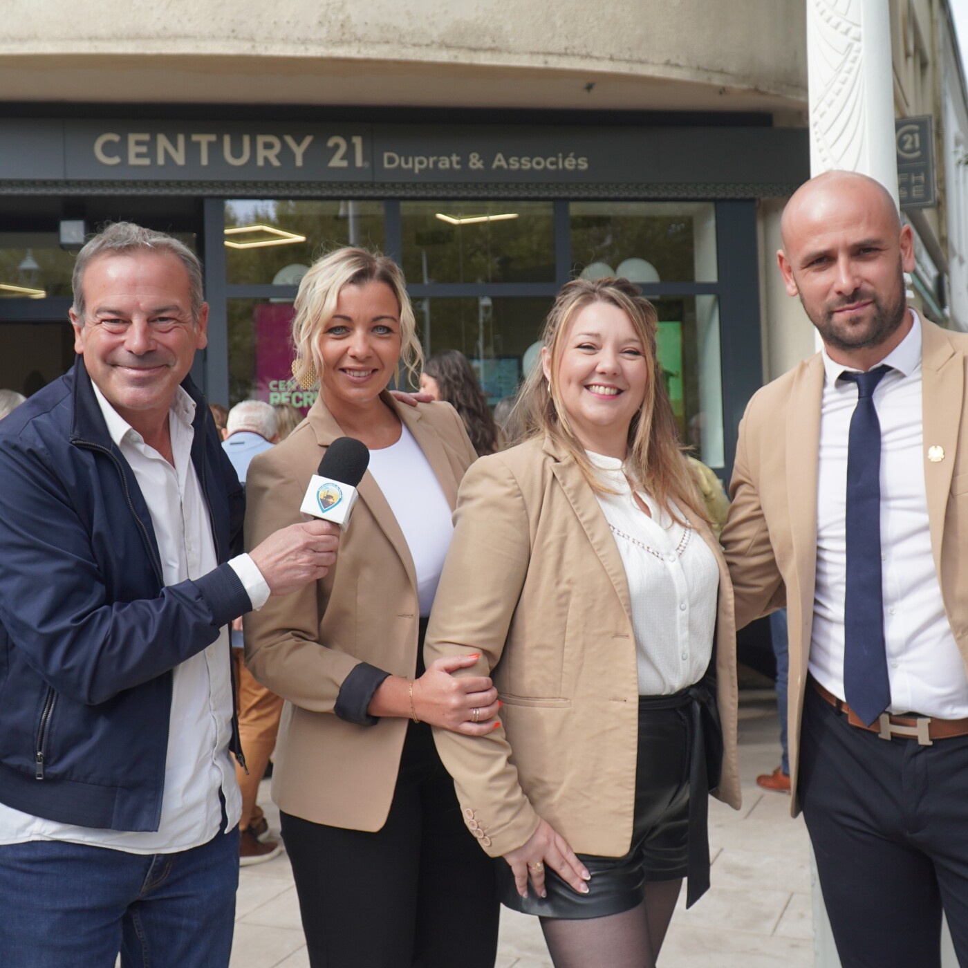 Ce mercredi 24 septembre, c'était l'inauguration de l'agence Century 21 à Arcachon. Marion, Thomas et Karine nous livrent leurs impressions episode artwork