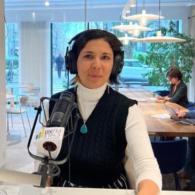 High Her - Julie Garcez - Herboriste Clinicienne cover