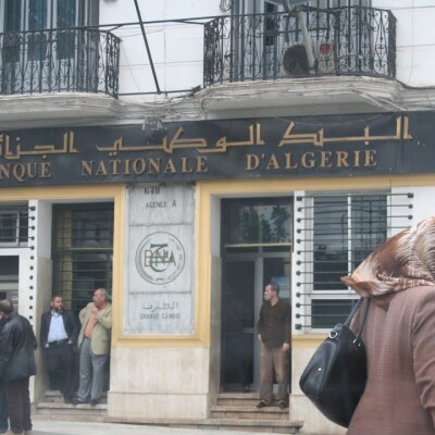 Des millions d’Algériens interdits d’ouvrir un compte bancaire : une grave violation de nos droits cover