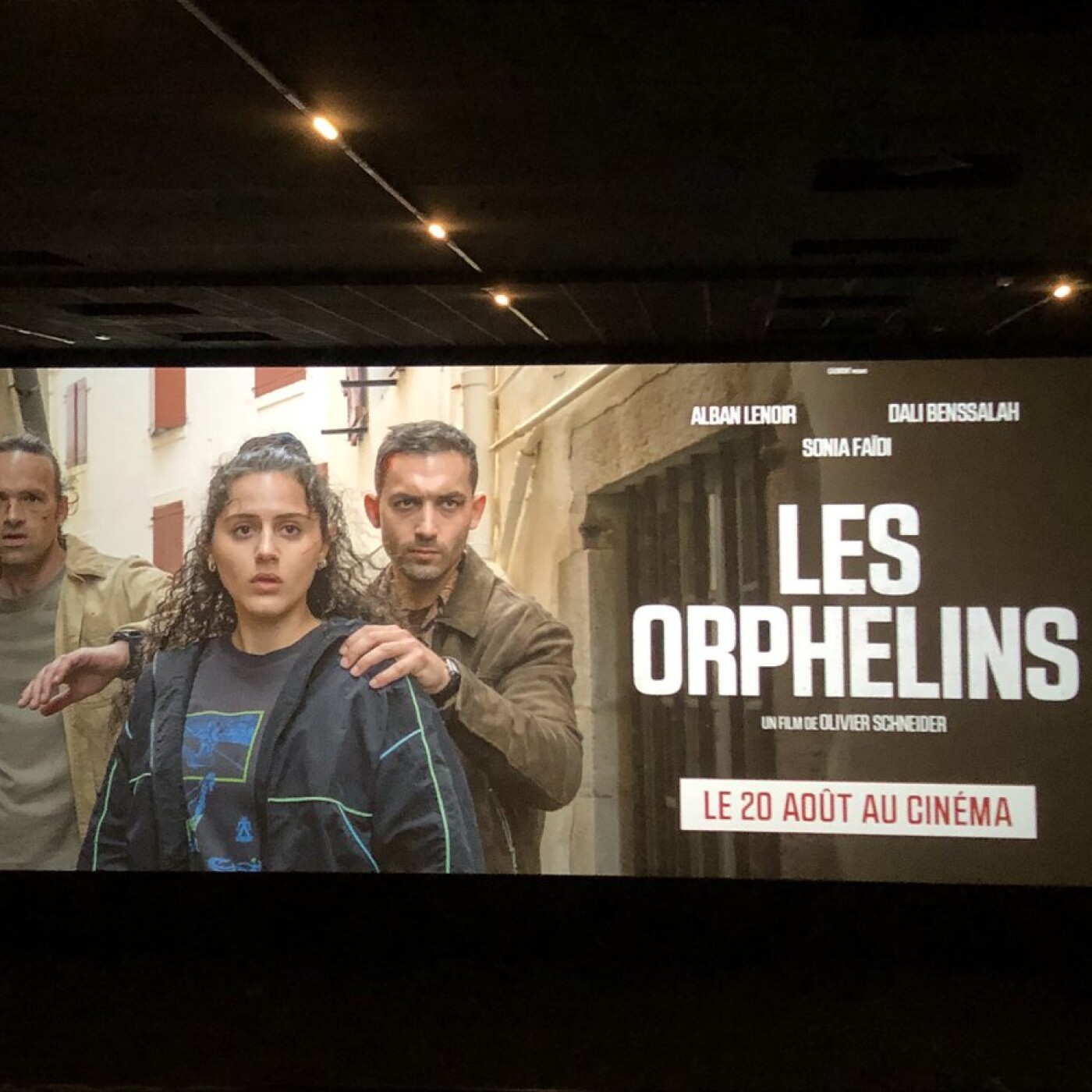 Les Orphelins débarquent au cinéma avec Alban Lenoir ! ITW du réalisateur Olivier Schneider. Un certain goût pour le noir #294 episode artwork