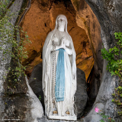 12 mai : Marie, Rose mystique - P. Cayla cover