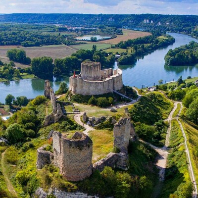 Les Andelys : une halte incontournable en Normandie ! cover