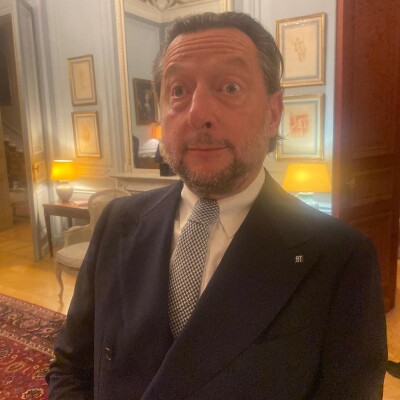 Ambassade de France - Patrice de Laminne - Banque Transatlantique cover