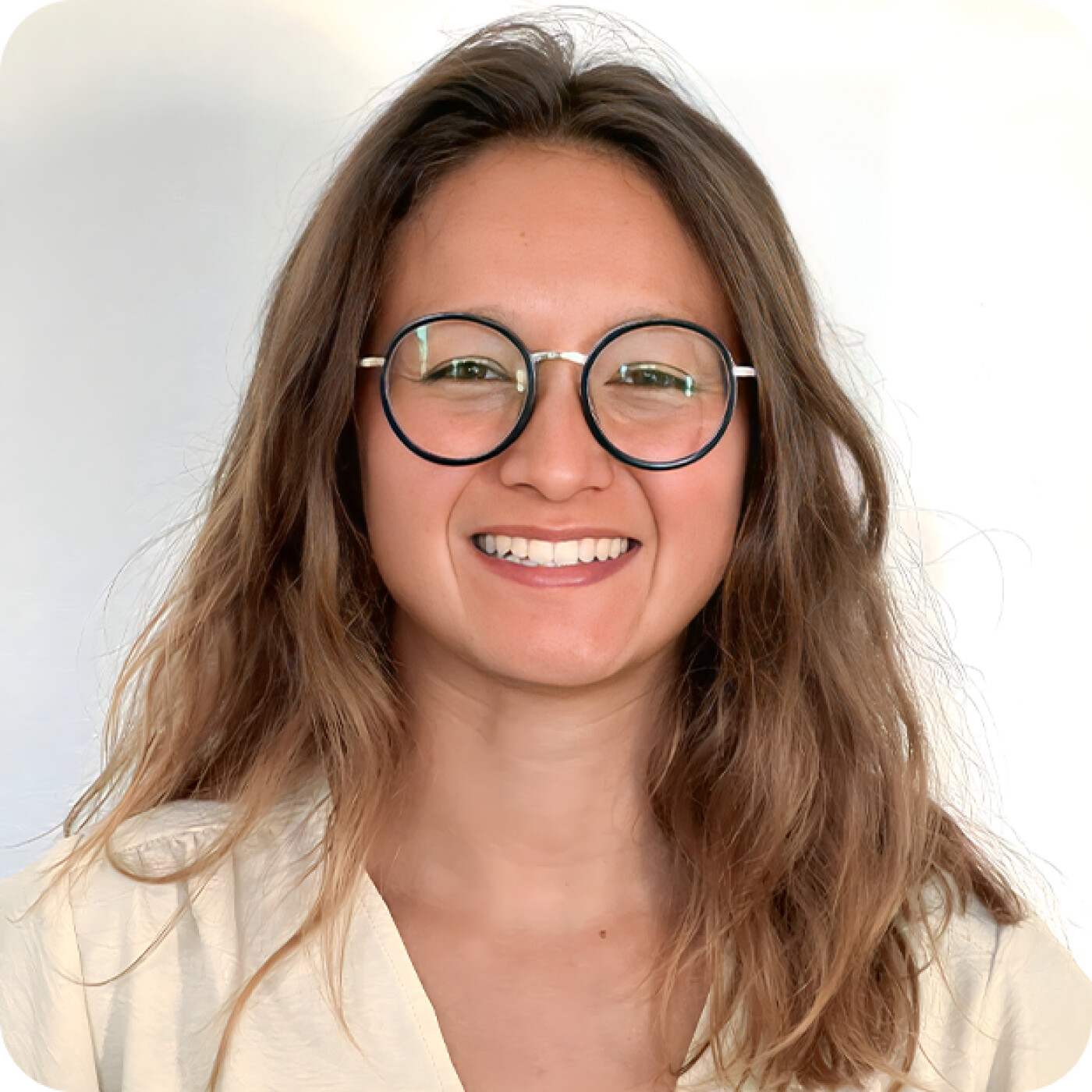 #28 Anaïs-Mai Desjardins : Naviguer entre 2 mondes exigeants, s'épanouir et s'accomplir episode artwork
