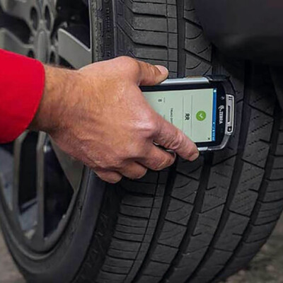 Puce RFID dans les pneus : pourquoi devient-elle obligatoire ? cover