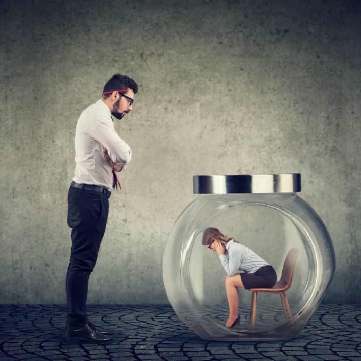 LE MANAGEMENT FAVORISE-T-IL LA PERVERSION AU TRAVAIL  ?