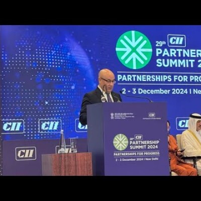 Un dirigeant Algérien sort un gros mensonge à 30 milliards de $ en Inde : honte aux supermenteurs cover