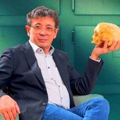 Entretien privé avec l'homme qui fait parler les morts: Philippe Boxho ! cover