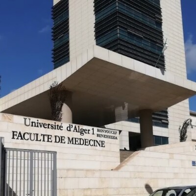 Des mesures inédites et graves pour empêcher les médecins kabyles et algérois de partir en France cover
