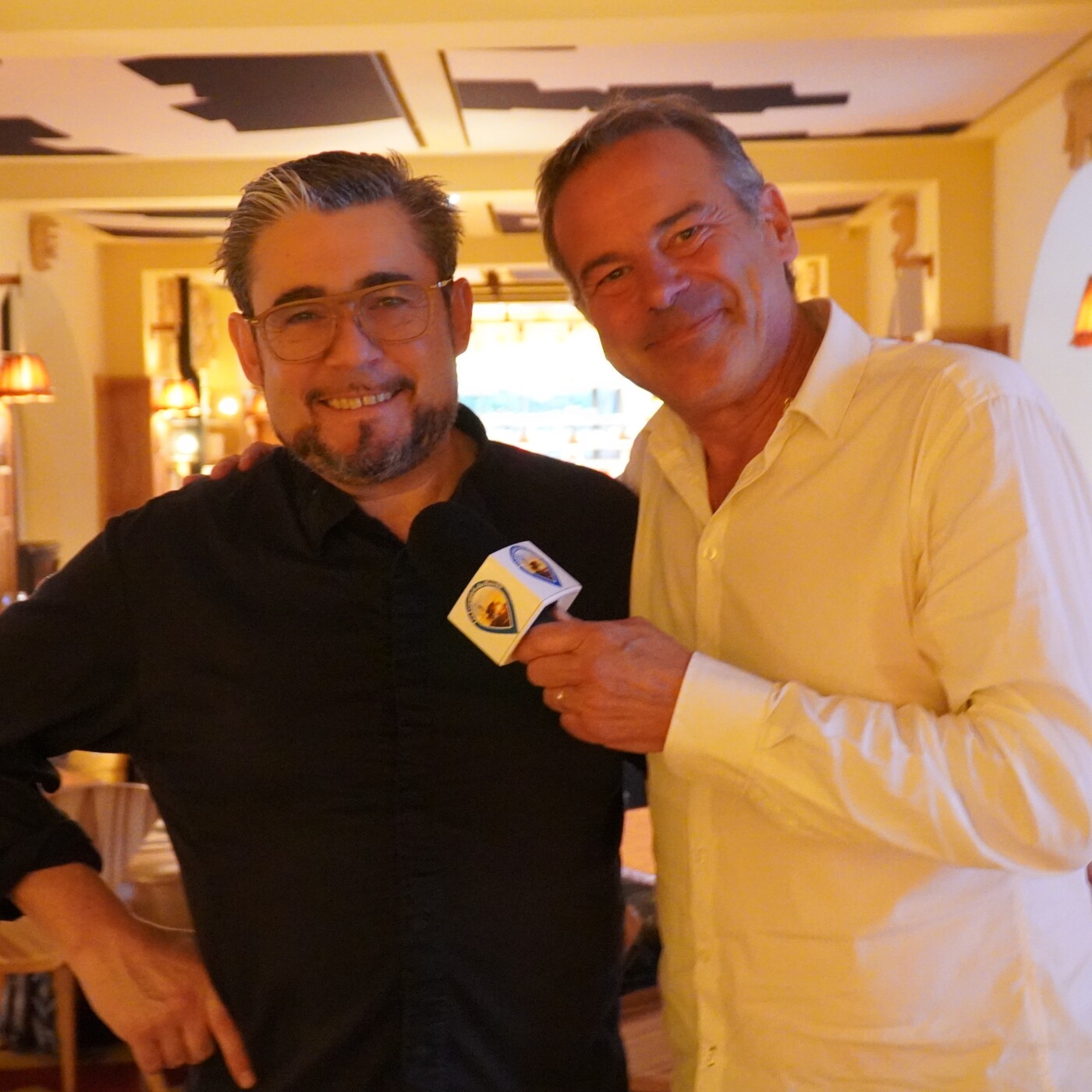 Le Chef doublement étoilé Stéphane Carrade nous présente le dîner caritatif qu'il va parrainer ce soir à Hôtel de Ville de Bordeaux episode artwork