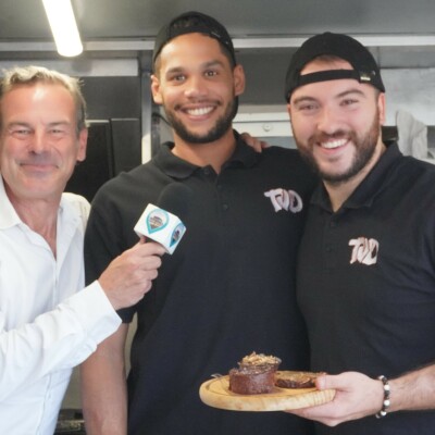 Benoit Audebert et Corentin Meillon nous présentent leur Food-Truck baptisé TVD Tu Vas Déguster et leurs spécialités cover