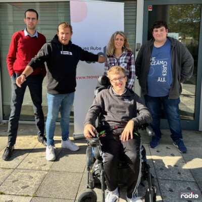 COUP DE POUCE - Le Marathon des Sables avec Enzo cover