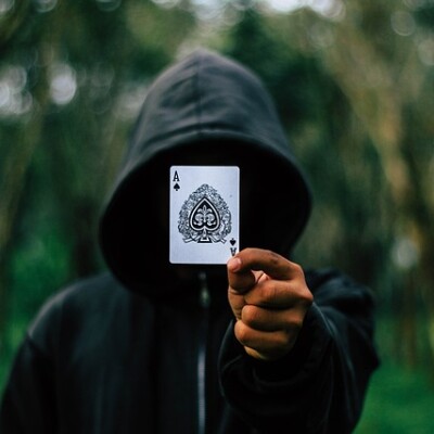 Le Jeu de La Mort Du Web | Questions - Réponses cover